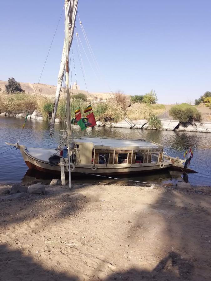 ホテル Nile Felucca Adventure アスワン エクステリア 写真