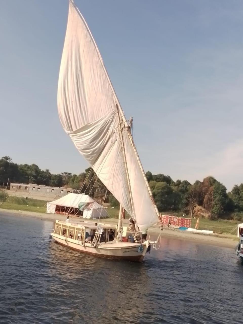 ホテル Nile Felucca Adventure アスワン エクステリア 写真