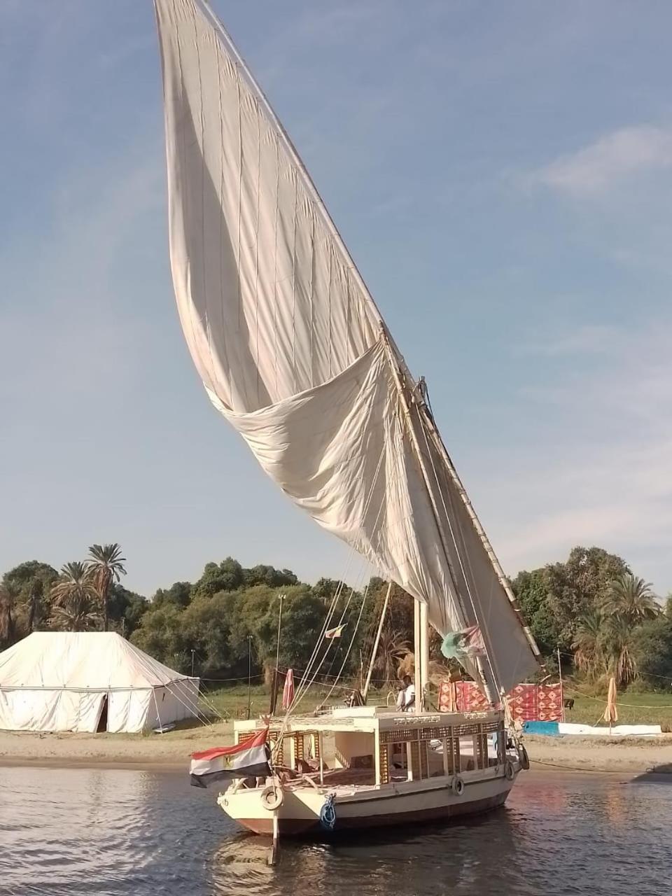 ホテル Nile Felucca Adventure アスワン エクステリア 写真